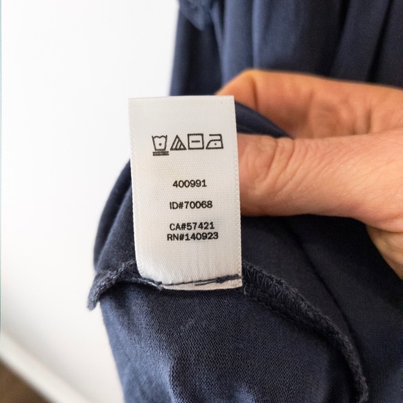 Loft Womens Smocked Tunic Top Size S Petite Flutter Sleeve Blue Summer Boho - Picture 7 of 7